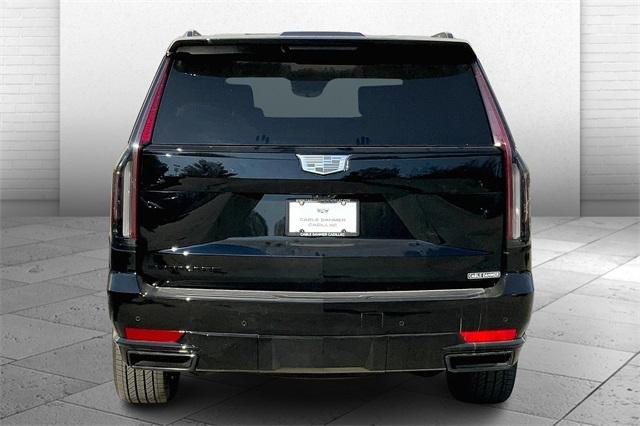 2024 Cadillac Escalade Vehicle Photo in KANSAS CITY, MO 64114-4545