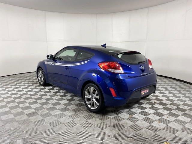 2016 Hyundai Veloster Vehicle Photo in MEDINA, OH 44256-9001