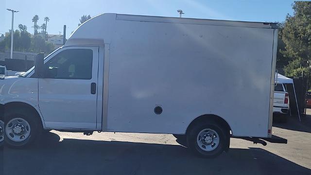 2017 Chevrolet Express Commercial Cutaway Vehicle Photo in LA MESA, CA 91942-8211