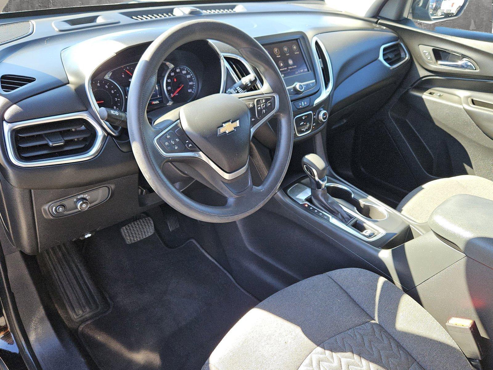 2022 Chevrolet Equinox Vehicle Photo in MESA, AZ 85206-4395