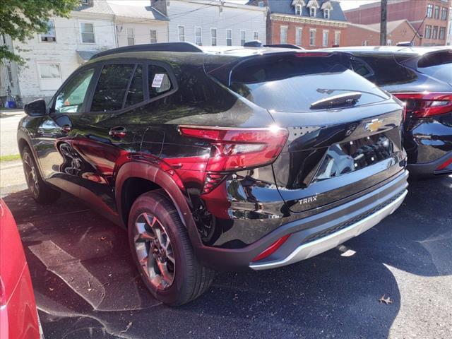 2025 Chevrolet Trax Vehicle Photo in INDIANA, PA 15701-1897