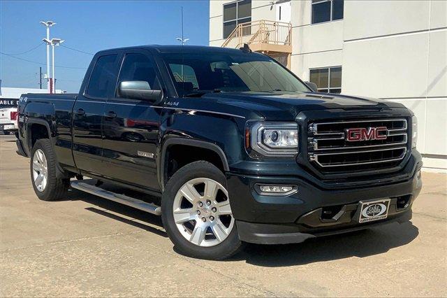 2017 GMC Sierra 1500 Vehicle Photo in TOPEKA, KS 66609-0000