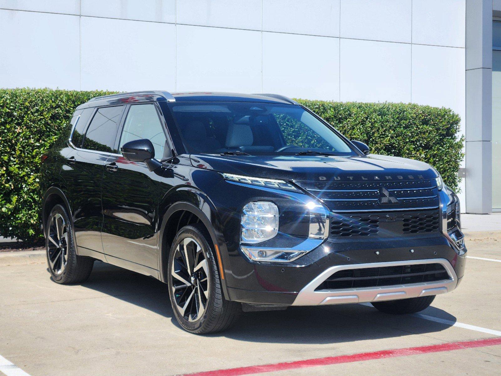 2022 Mitsubishi Outlander Vehicle Photo in MCKINNEY, TX 75070