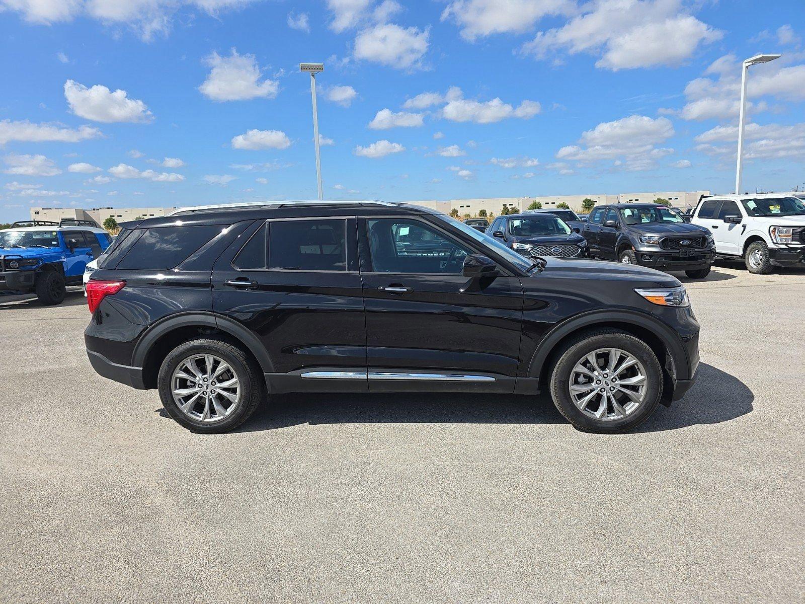 2024 Ford Explorer Vehicle Photo in Seguin, TX 78155