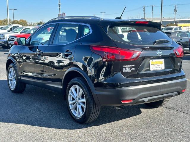 2018 Nissan Rogue Sport Vehicle Photo in COLUMBIA, MO 65203-3903