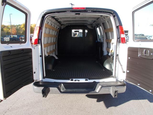 2022 GMC Savana Cargo 2500 Vehicle Photo in LOWELL, MA 01852-4336