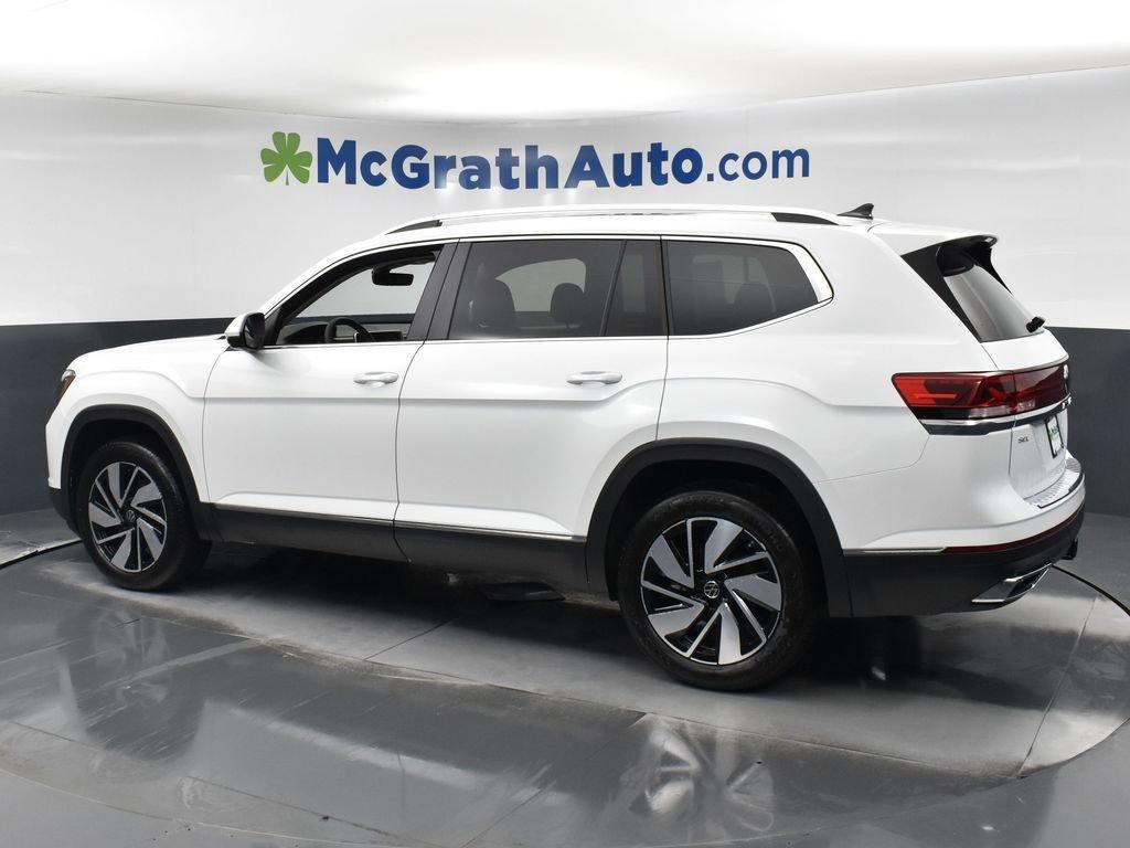 2024 Volkswagen Atlas Vehicle Photo in Marion, IA 52302