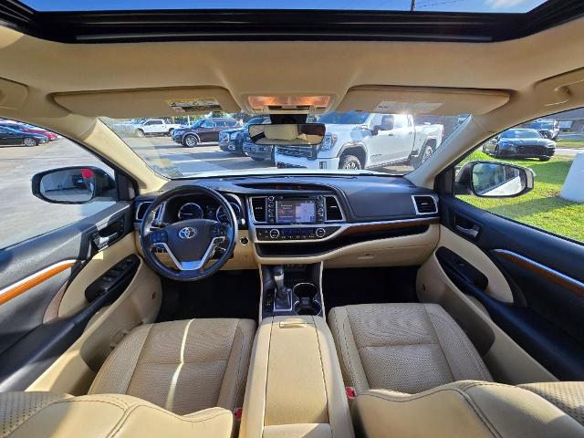 2018 Toyota Highlander Vehicle Photo in LAFAYETTE, LA 70503-4541