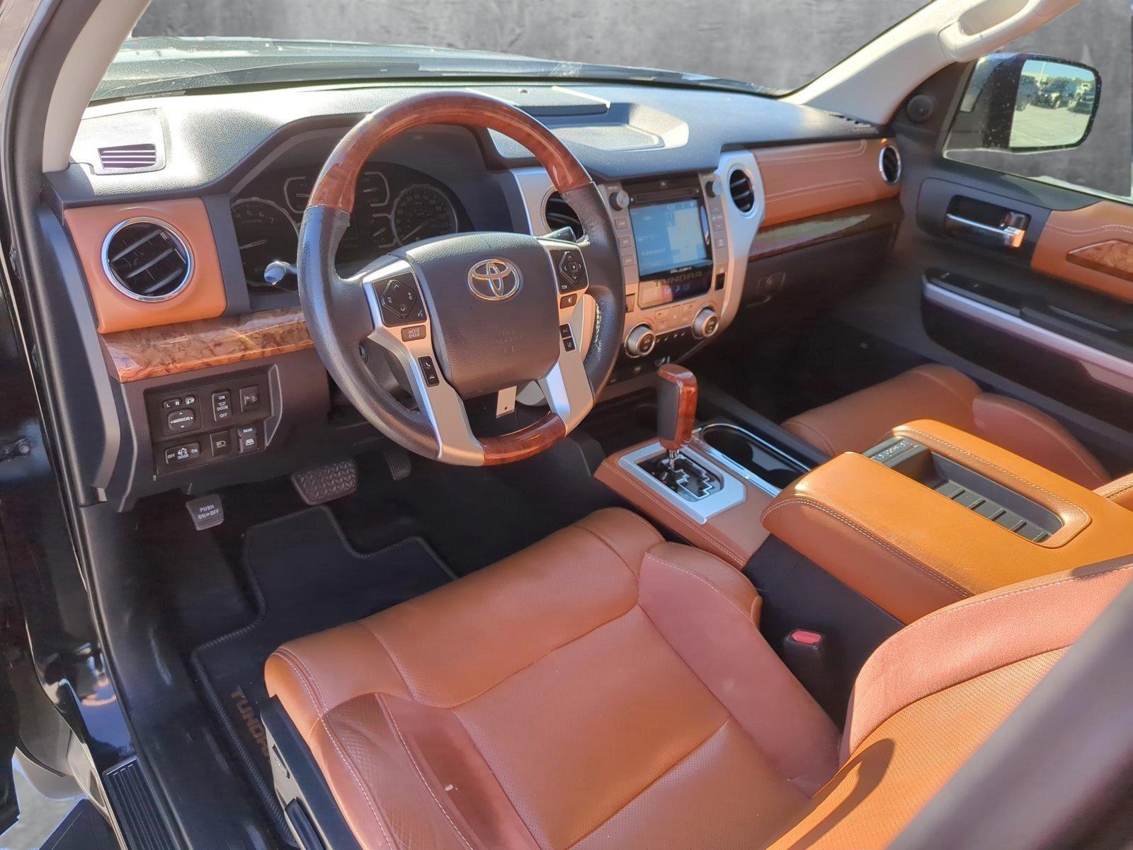 2018 Toyota Tundra 2WD Vehicle Photo in Ft. Myers, FL 33907