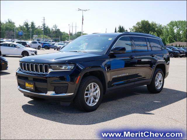 2023 Jeep Grand Cherokee L Vehicle Photo in MAPLEWOOD, MN 55119-4794