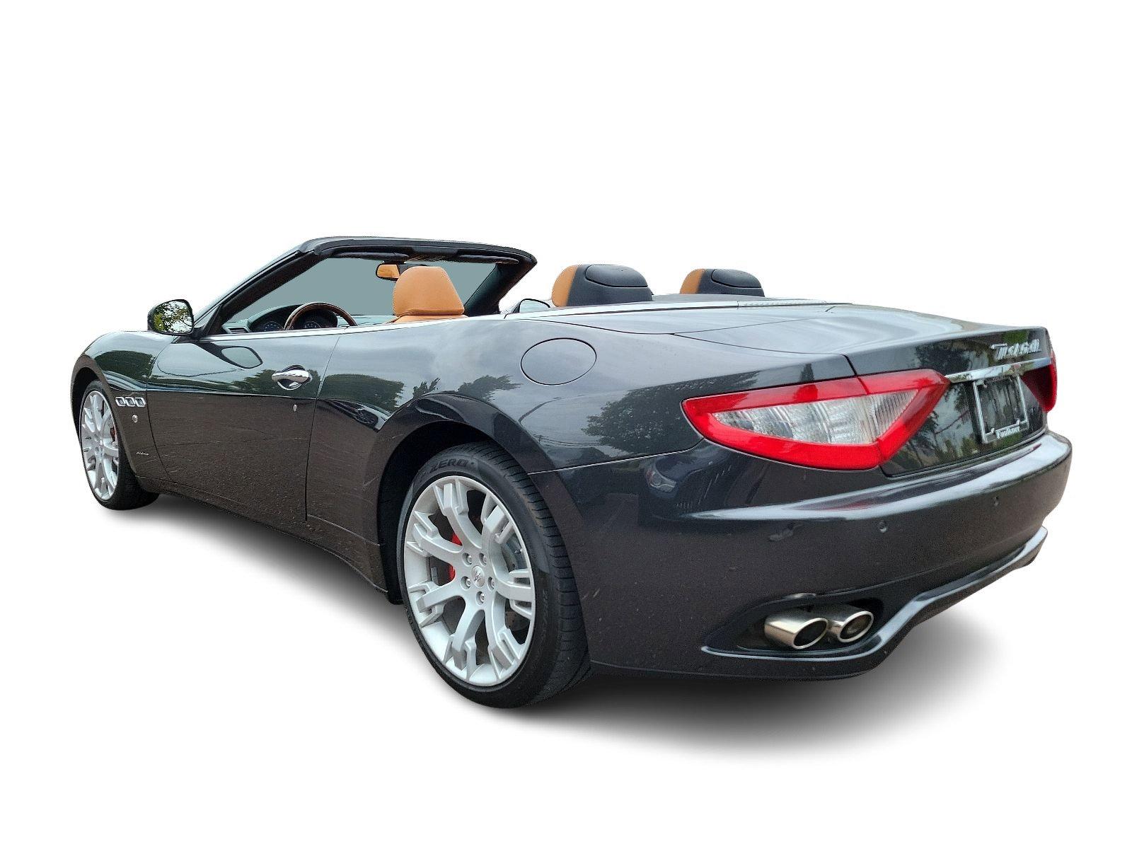 2012 Maserati GranTurismo Convertible Vehicle Photo in Willow Grove, PA 19090