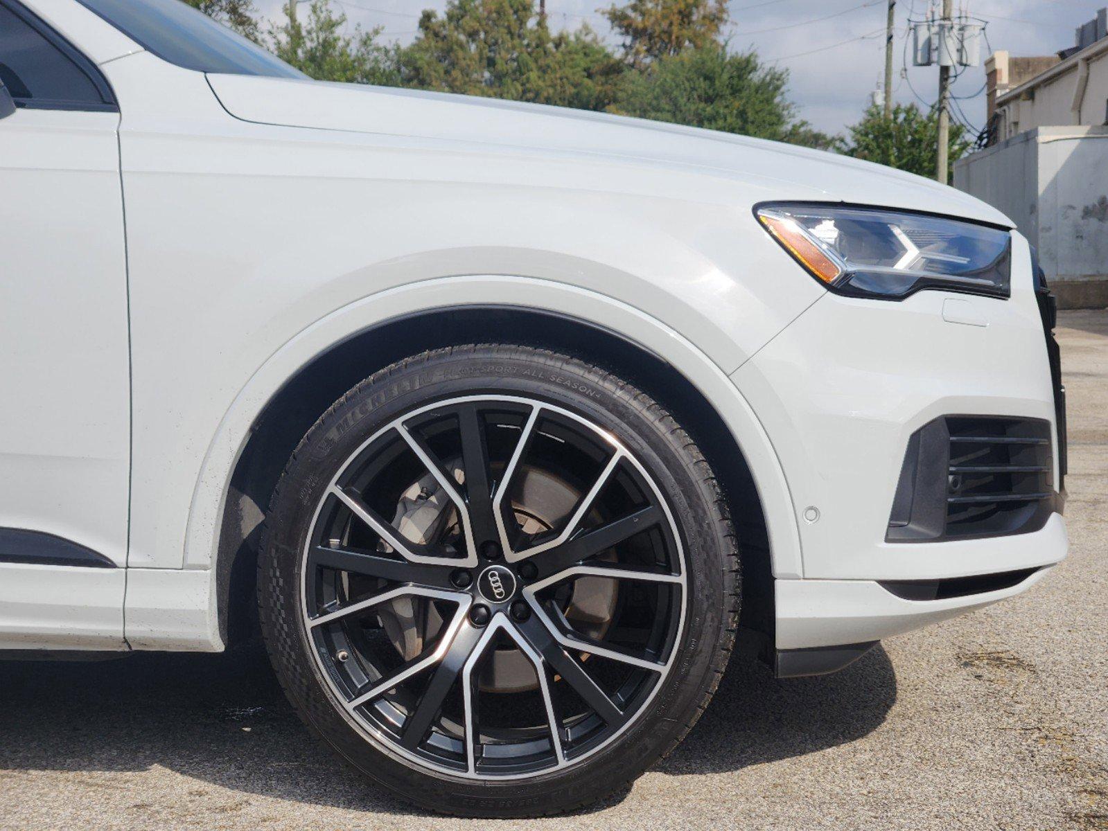 2022 Audi Q7 Vehicle Photo in HOUSTON, TX 77079