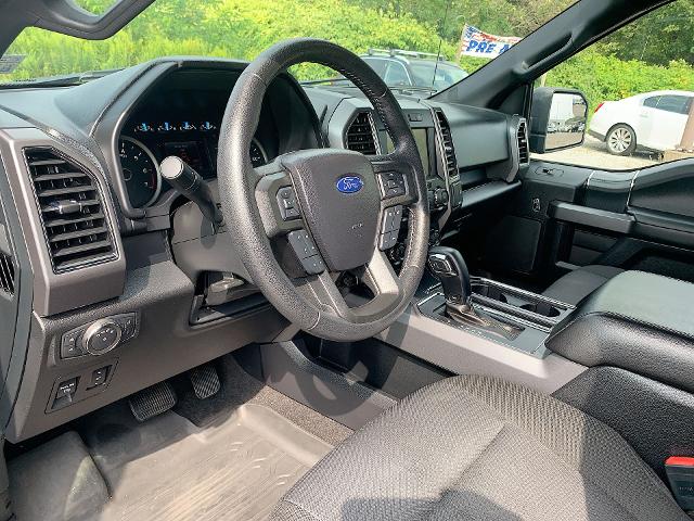 2020 Ford F-150 Vehicle Photo in MOON TOWNSHIP, PA 15108-2571