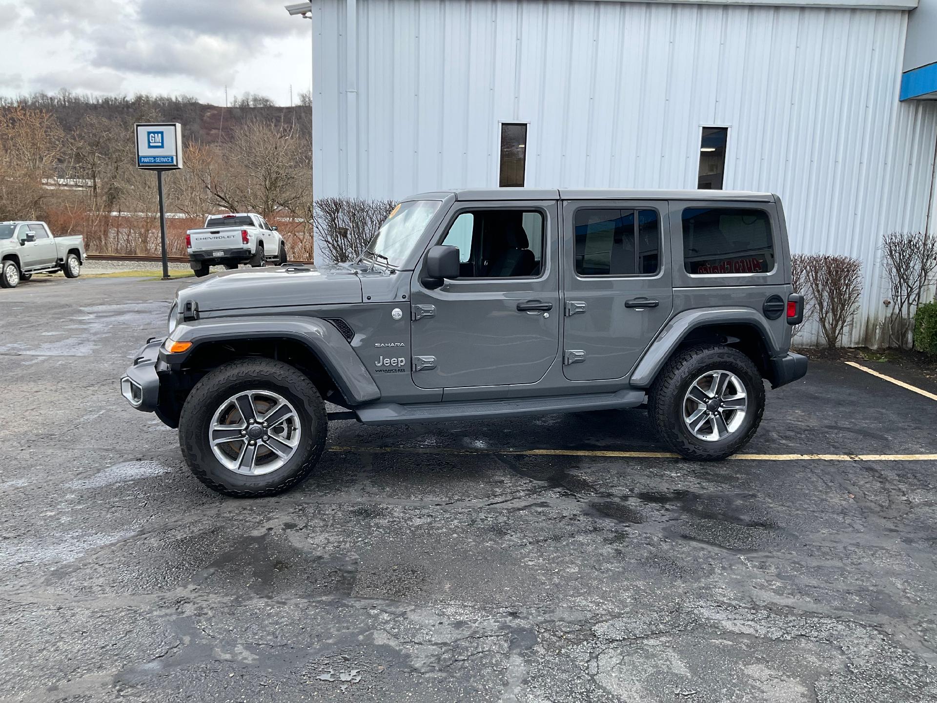 Used 2020 Jeep Wrangler Unlimited Sahara with VIN 1C4HJXEN1LW180572 for sale in Moundsville, WV