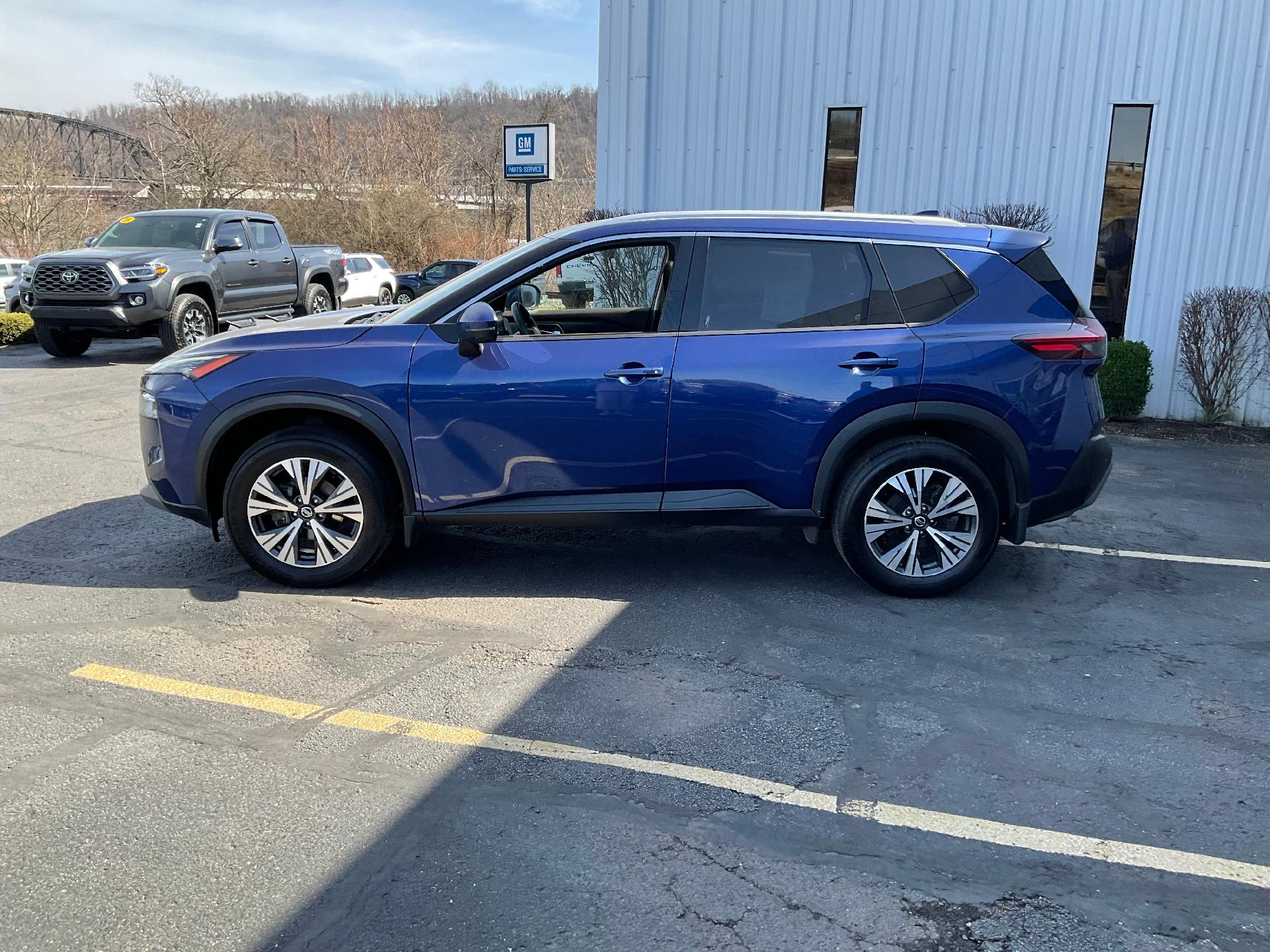 Used 2021 Nissan Rogue SV with VIN JN8AT3BB9MW230722 for sale in Moundsville, WV