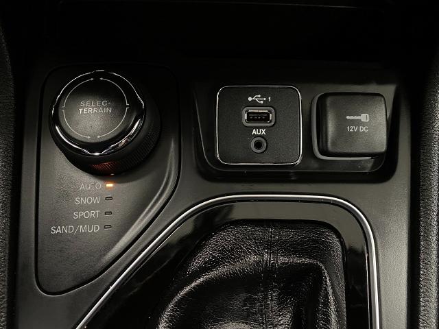 2020 Jeep Cherokee Vehicle Photo in Appleton, WI 54913