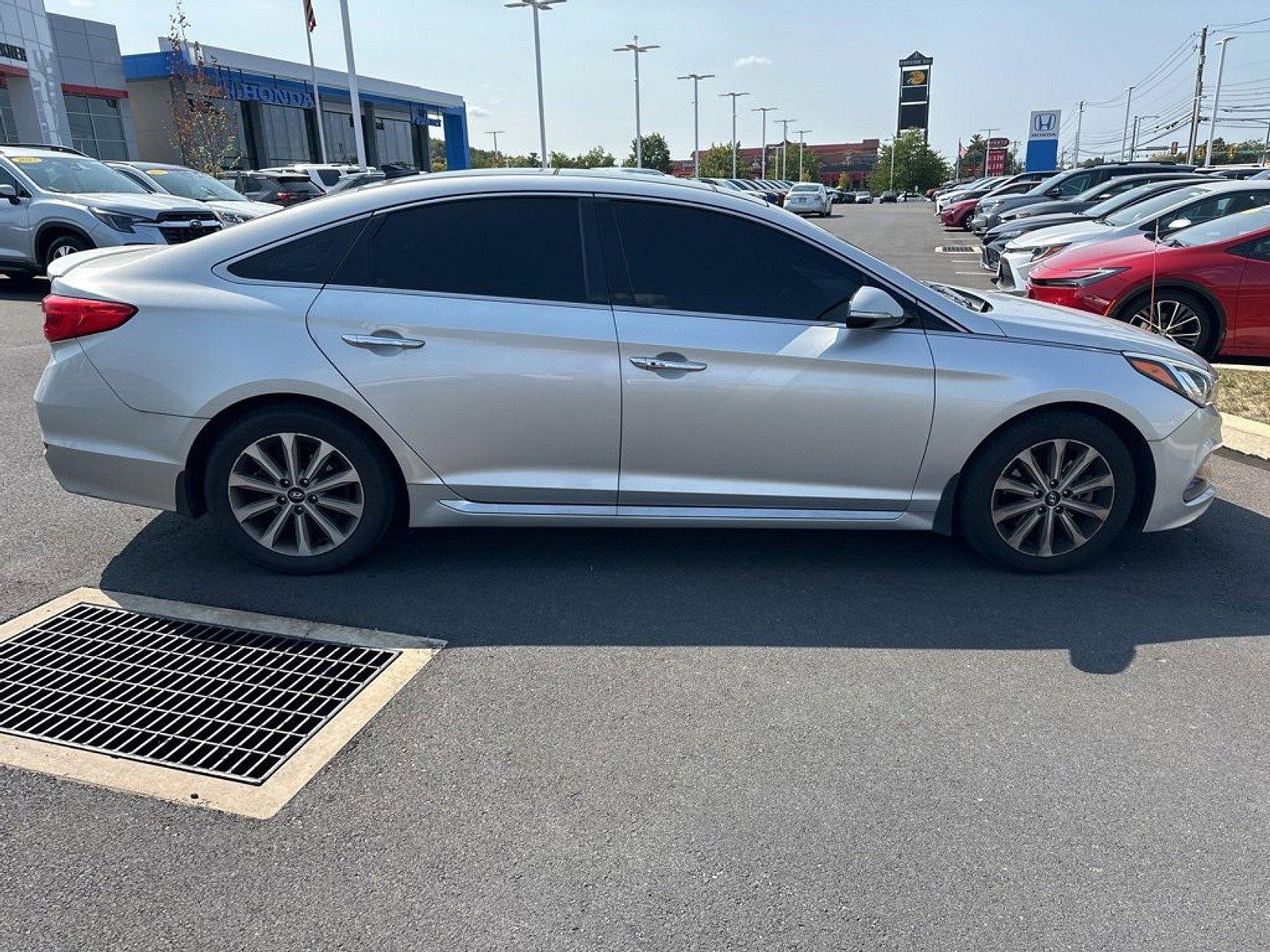 2016 Hyundai SONATA Vehicle Photo in Harrisburg, PA 17111