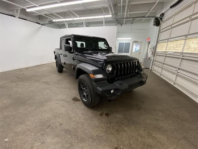 2022 Jeep Gladiator Vehicle Photo in PORTLAND, OR 97225-3518