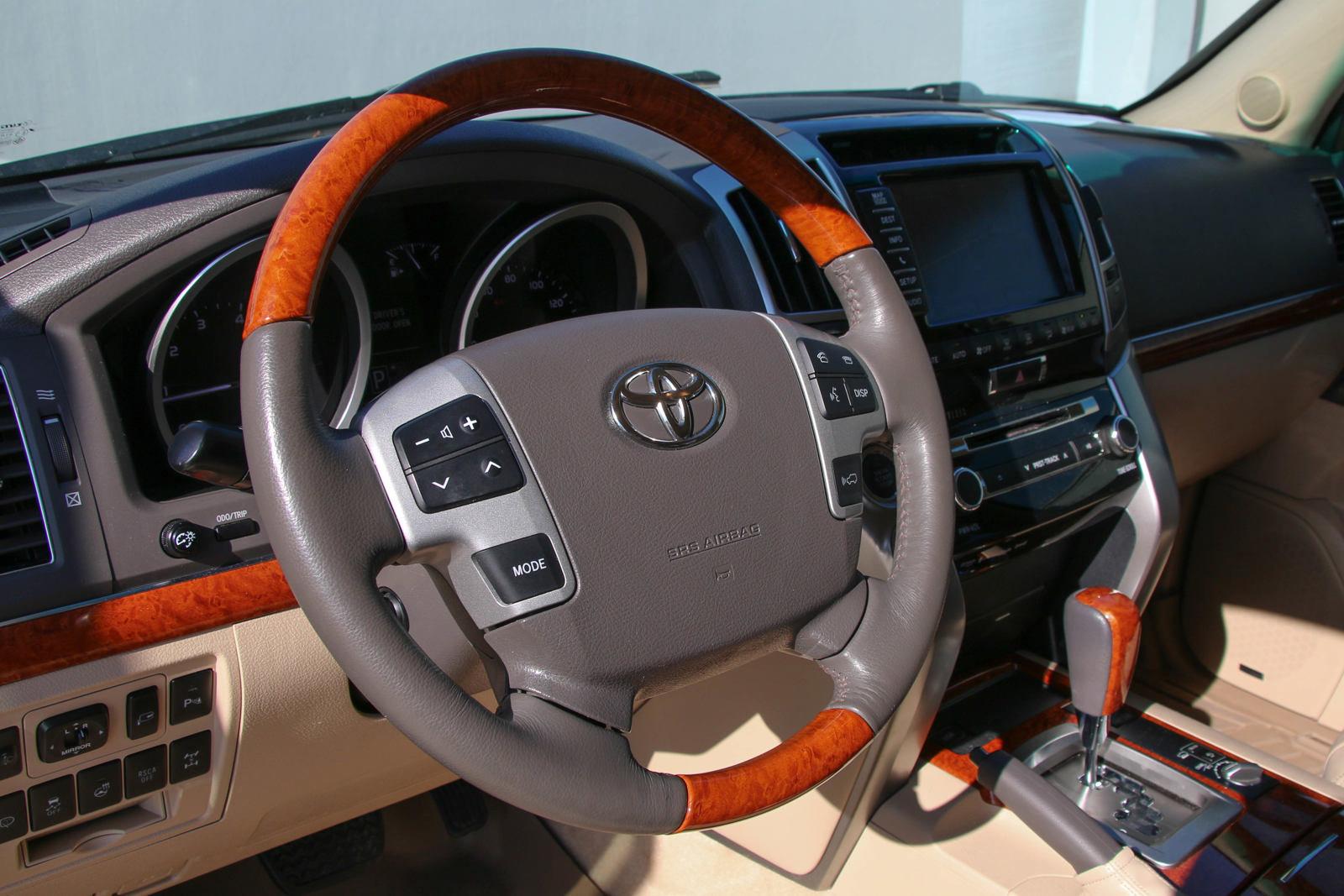 2013 Toyota Land Cruiser Vehicle Photo in SUGAR LAND, TX 77478