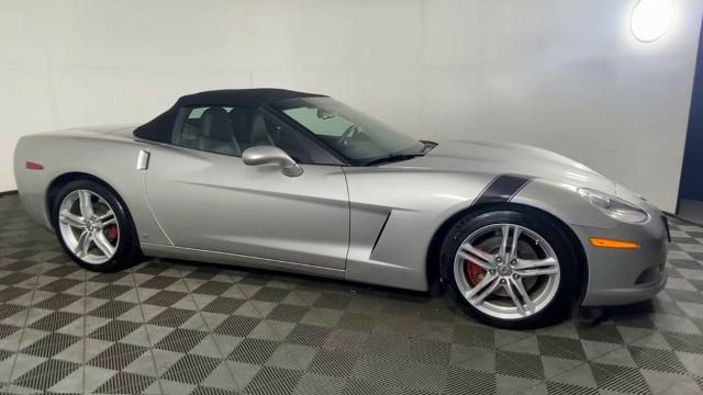 Used 2008 Chevrolet Corvette Base with VIN 1G1YY36W885122735 for sale in Alliance, OH