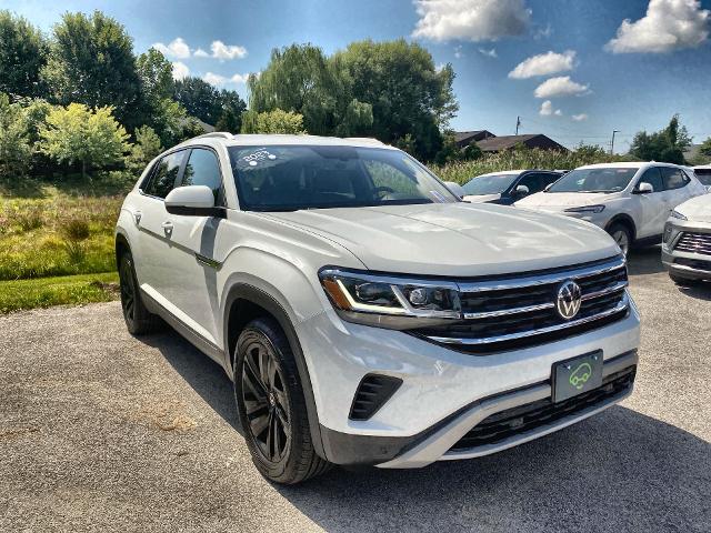 2023 Volkswagen Atlas Cross Sport Vehicle Photo in WILLIAMSVILLE, NY 14221-2883