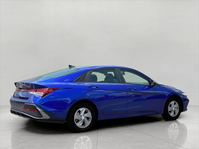 2024 Hyundai ELANTRA Vehicle Photo in Green Bay, WI 54304