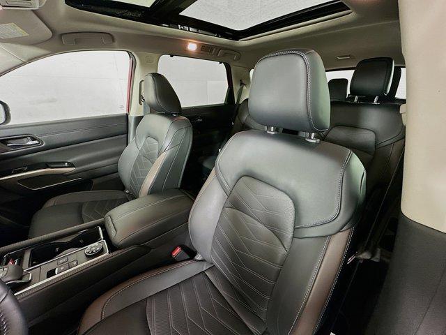 2024 Nissan Pathfinder Vehicle Photo in Flemington, NJ 08822