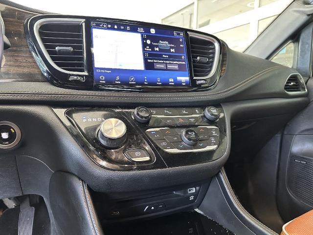 2021 Chrysler Pacifica Vehicle Photo in Tucson, AZ 85712