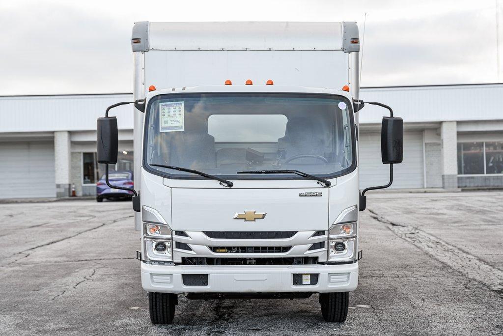 2023 Chevrolet Low Cab Forward 4500 Vehicle Photo in AKRON, OH 44320-4088