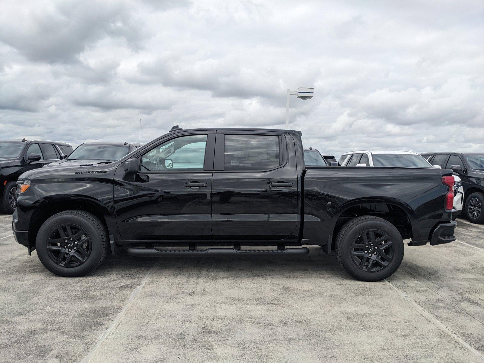 2025 Chevrolet Silverado 1500 Vehicle Photo in MIAMI, FL 33172-3015