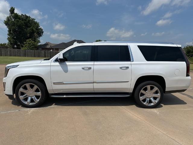 Used 2019 Cadillac Escalade ESV Luxury with VIN 1GYS3HKJ4KR388556 for sale in Stillwater, OK