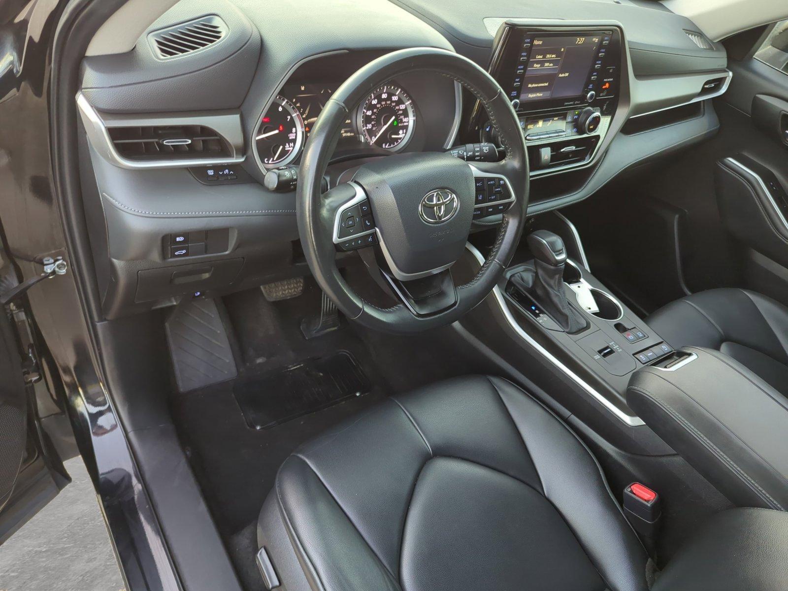 2022 Toyota Highlander Vehicle Photo in Ft. Myers, FL 33907