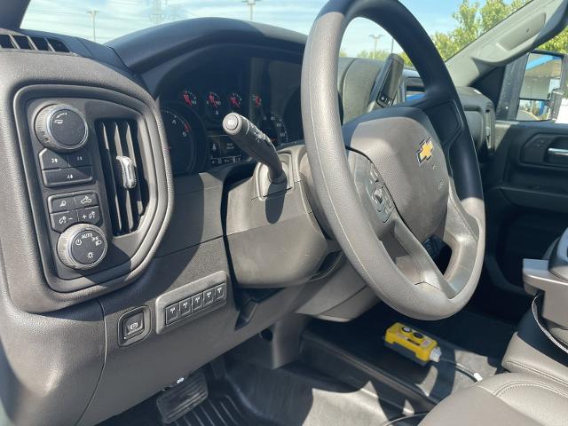 2024 Chevrolet Silverado 3500 HD CC Vehicle Photo in JOLIET, IL 60435-8135