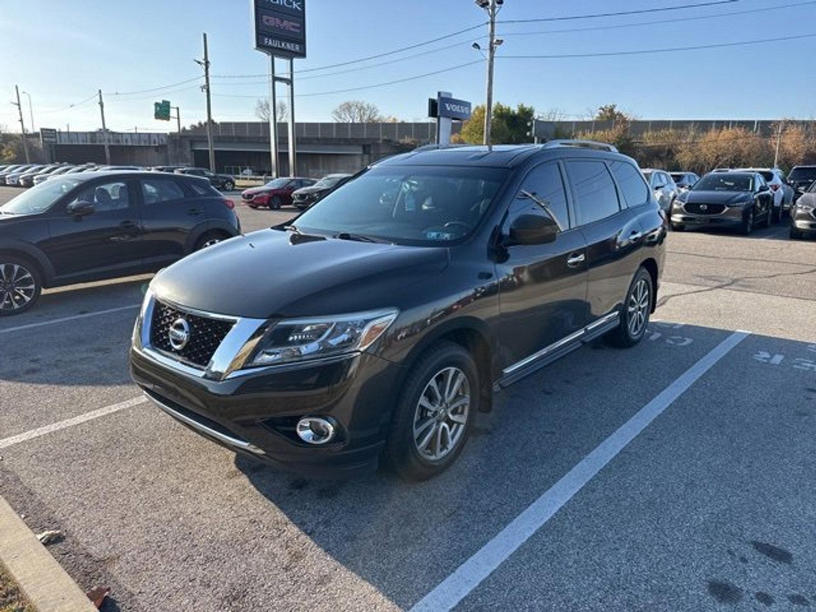 2016 Nissan Pathfinder Vehicle Photo in Trevose, PA 19053