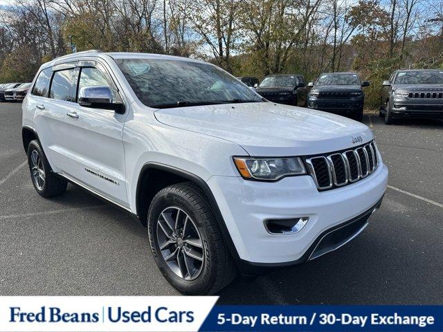 2017 Jeep Grand Cherokee Vehicle Photo in Doylsetown, PA 18901