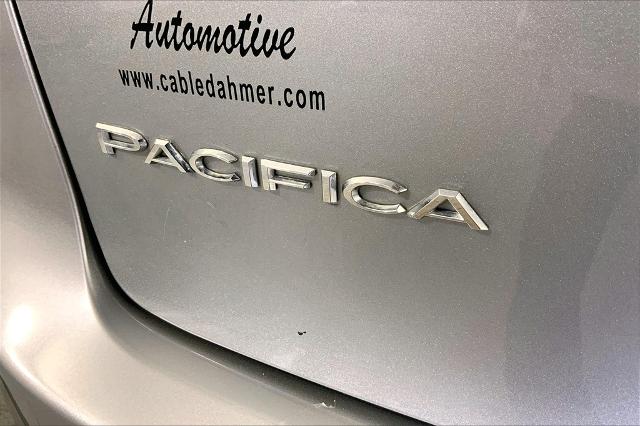 2019 Chrysler Pacifica Vehicle Photo in Lees Summit, MO 64086