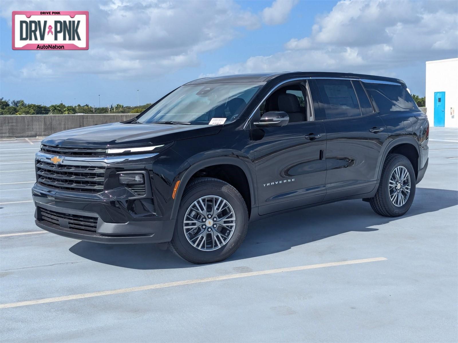 2024 Chevrolet Traverse Vehicle Photo in PEMBROKE PINES, FL 33024-6534