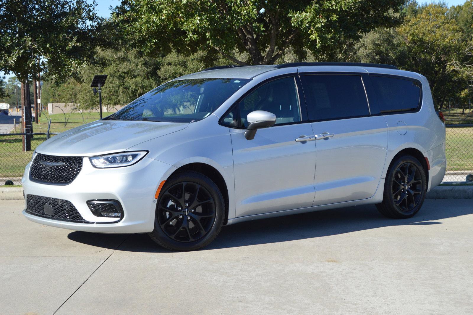 2023 Chrysler Pacifica Vehicle Photo in Houston, TX 77090