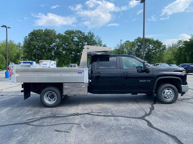 2024 Chevrolet Silverado 3500 HD CC Vehicle Photo in HUDSON, MA 01749-2782