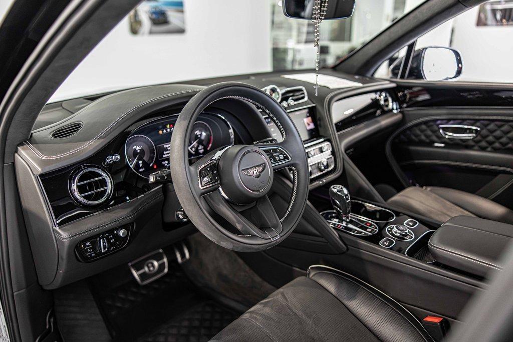 2022 Bentley Bentayga Vehicle Photo in Saint Charles, IL 60174