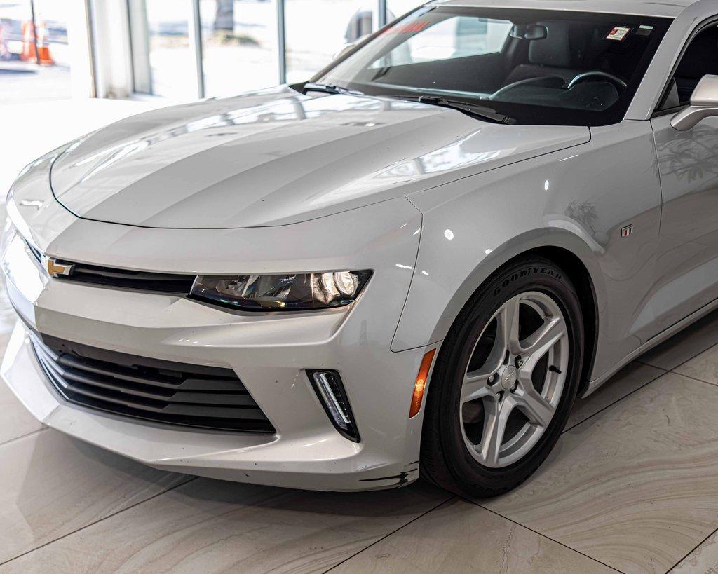 2018 Chevrolet Camaro Vehicle Photo in Plainfield, IL 60586