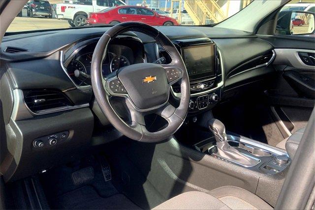 2021 Chevrolet Traverse Vehicle Photo in TOPEKA, KS 66609-0000