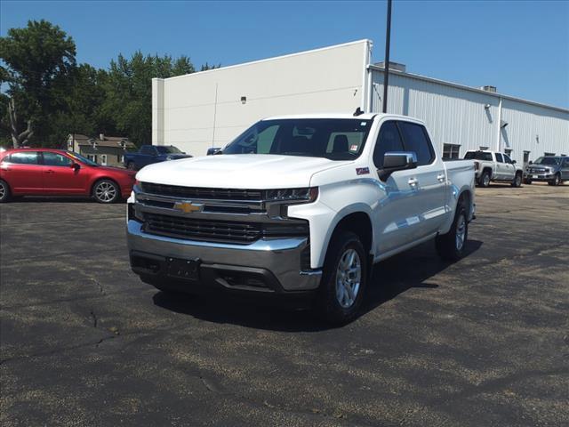 Used 2020 Chevrolet Silverado 1500 LT with VIN 3GCUYDED7LG319456 for sale in Freeport, IL