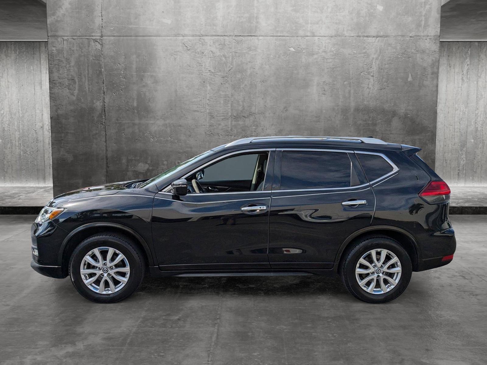 2017 Nissan Rogue Vehicle Photo in Miami, FL 33015