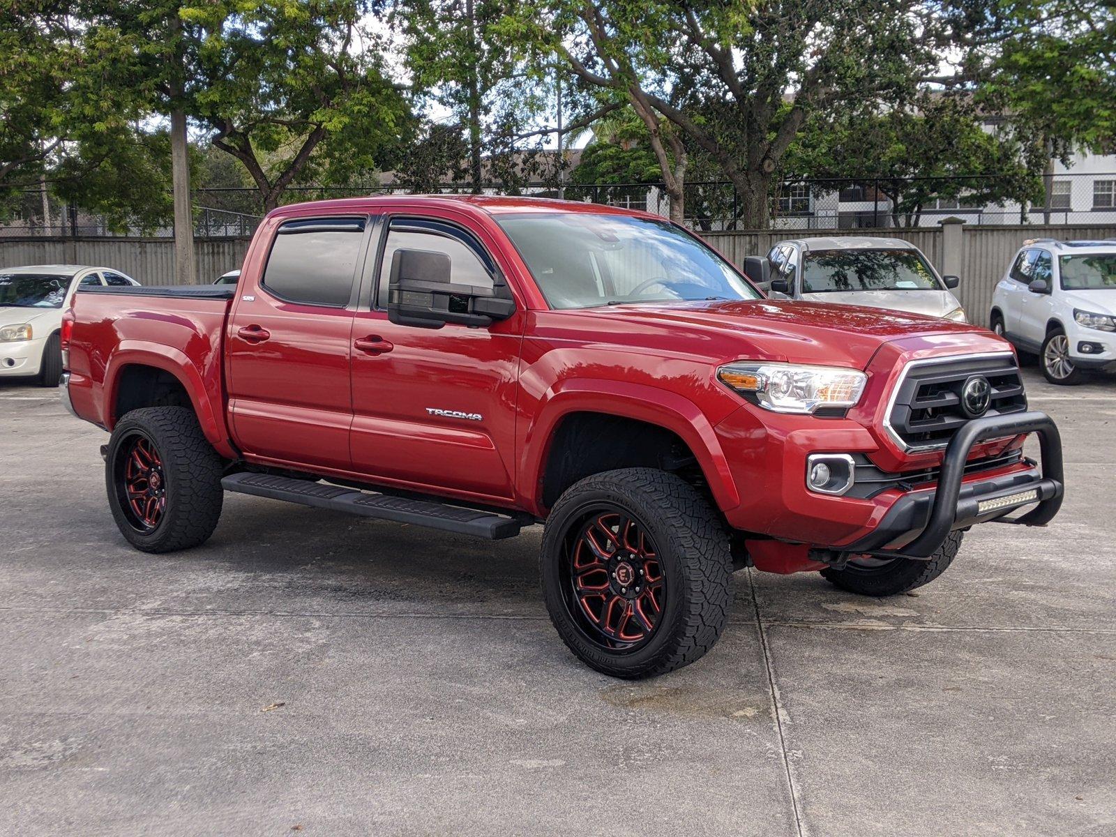 2021 Toyota Tacoma 2WD Vehicle Photo in PEMBROKE PINES, FL 33024-6534