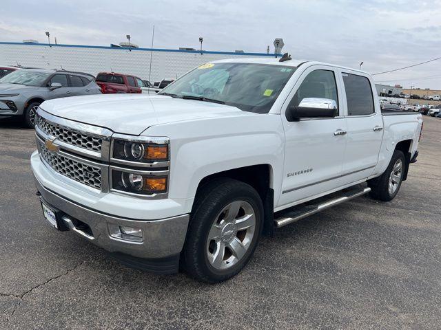 2015 Chevrolet Silverado 1500 Vehicle Photo in Cedar Rapids, IA 52402