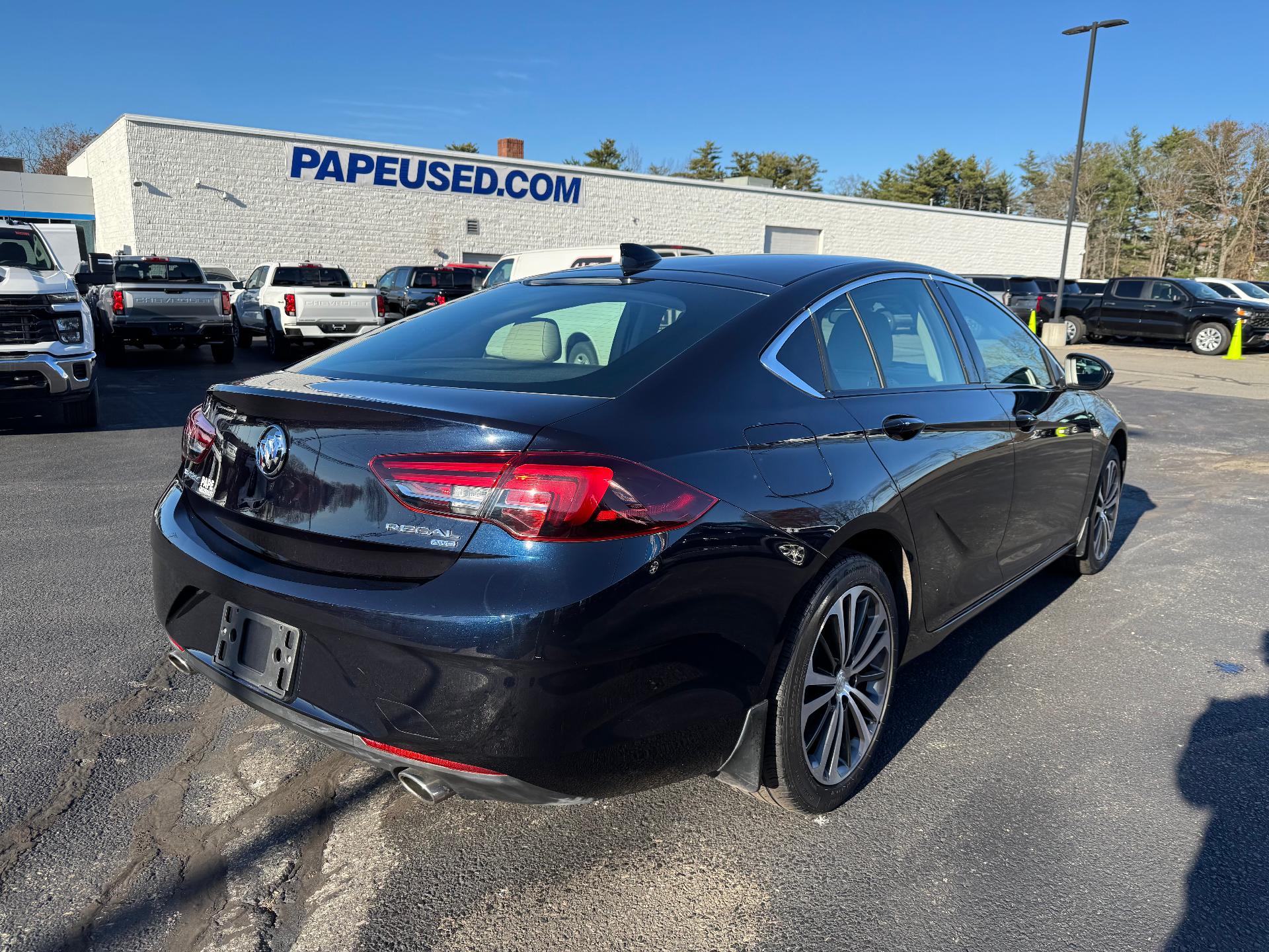 2018 Buick Regal Sportback Vehicle Photo in SOUTH PORTLAND, ME 04106-1997