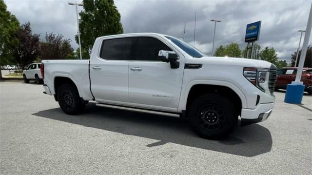 Used 2022 GMC Sierra 1500 Denali Denali Ultimate with VIN 1GTUUHEL8NZ515502 for sale in Bentonville, AR