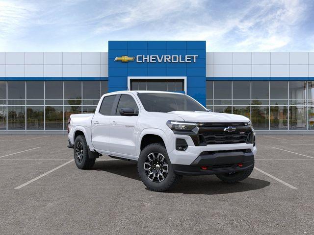 Select 2024 Chevrolet Colorado