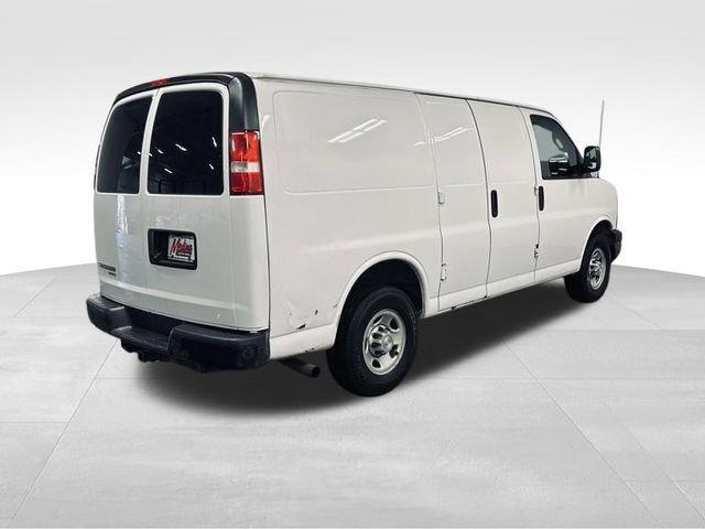 2016 Chevrolet Express Cargo Van Vehicle Photo in MEDINA, OH 44256-9631